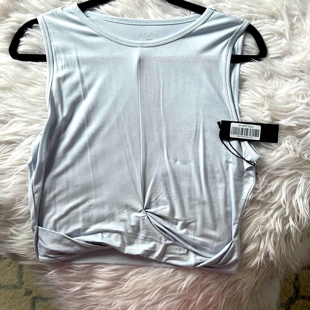 SAVVI KB KNOT CROP, NWT, SIZE Large